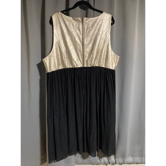 Torrid Party Dress Size 24 - Picture 5 of 5